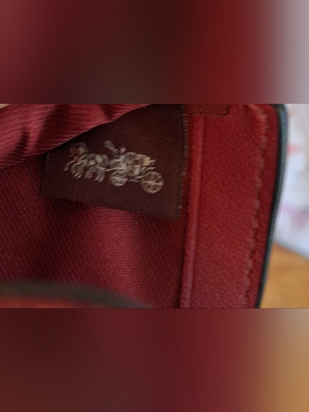 EUC Coach Wyn Burgundy Saffiano Leather Casual Everyday Trifold Billfold Wallet - Picture 13 of 13